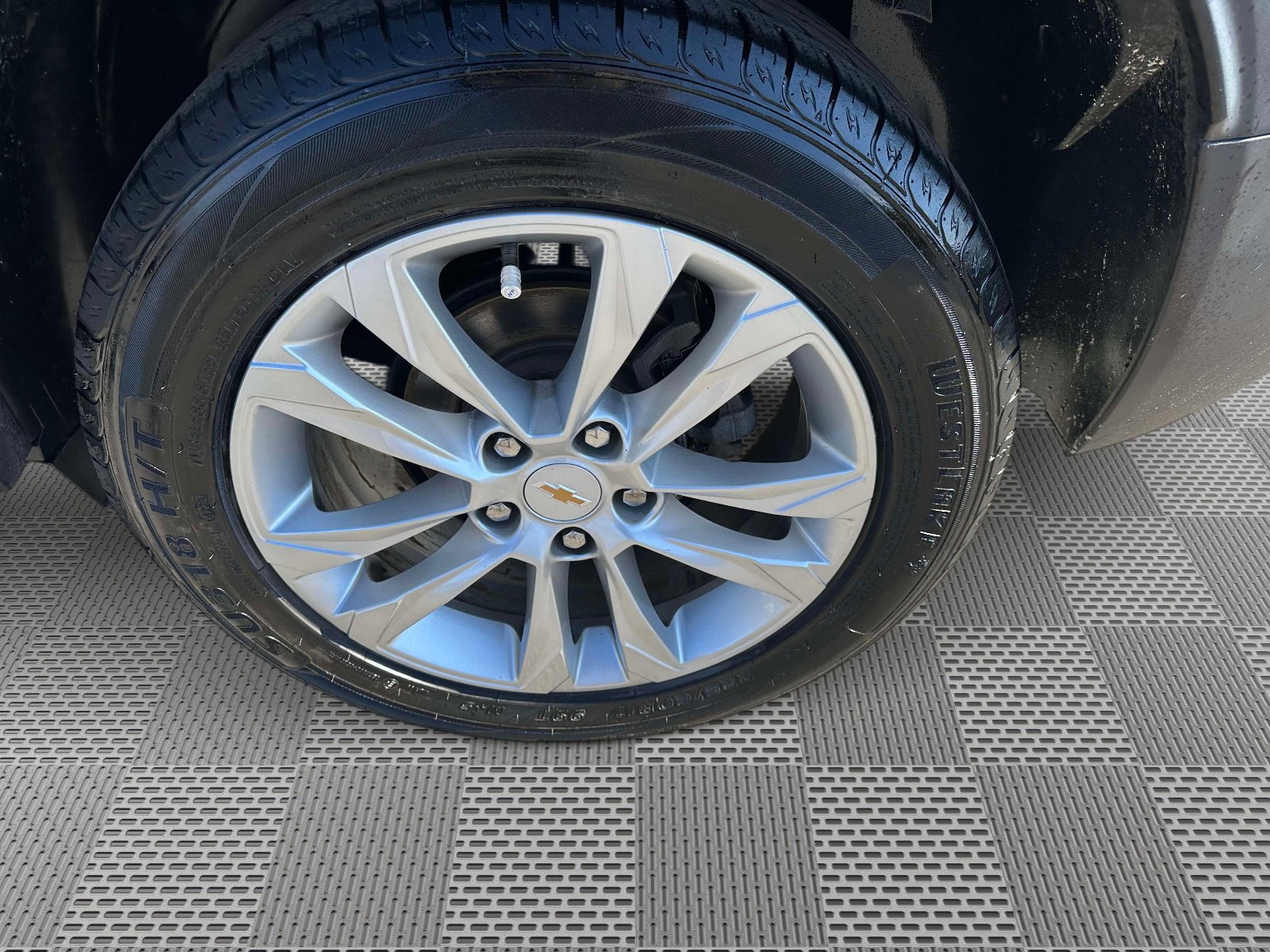 Used 2021 Chevrolet TrailBlazer LS image 34