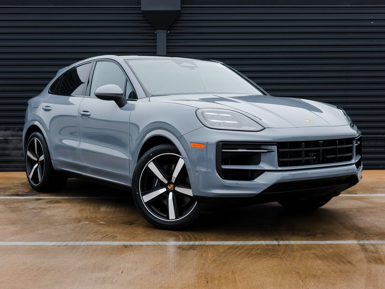 New 2026 Porsche Cayenne Coupe AWD/4WD image 9