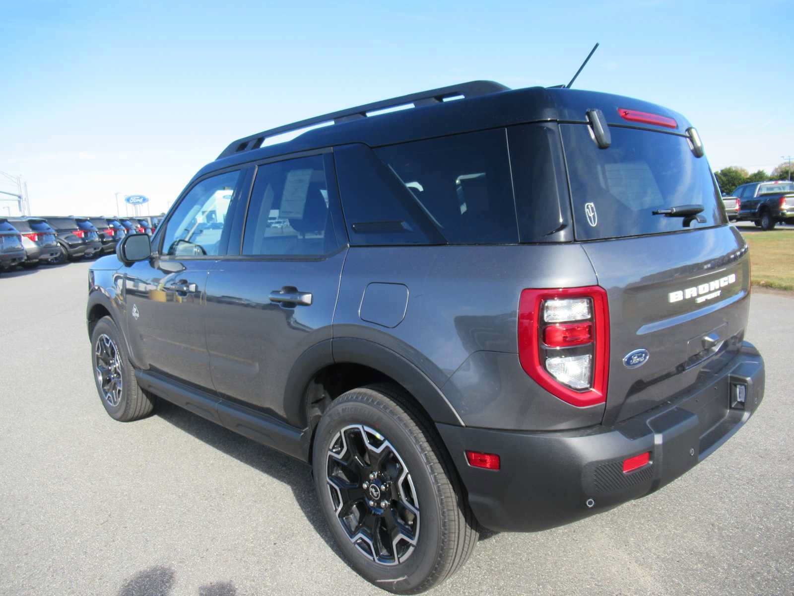 New 2025 Ford Bronco Sport Outer Banks w/ Outer Banks Tech Package+ AWD/4WD image 7