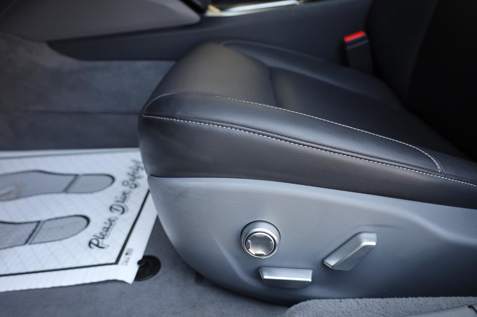 Used 2025 Lucid Air Touring AWD/4WD image 16