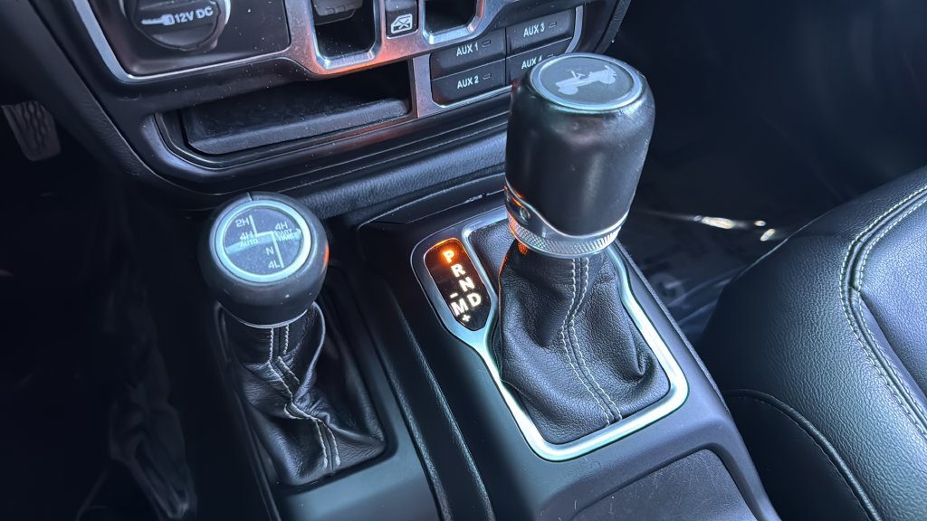 Used 2021 Jeep Wrangler Unlimited Sahara AWD/4WD image 22