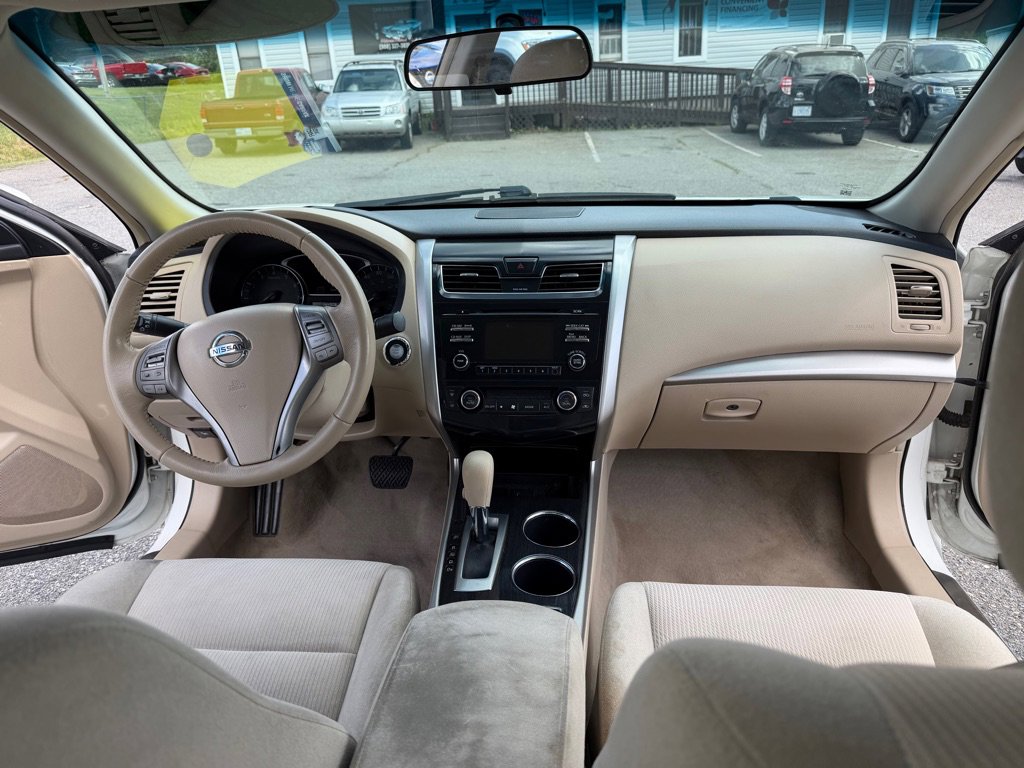 Used 2013 Nissan Altima 2.5 SV FWD image 21