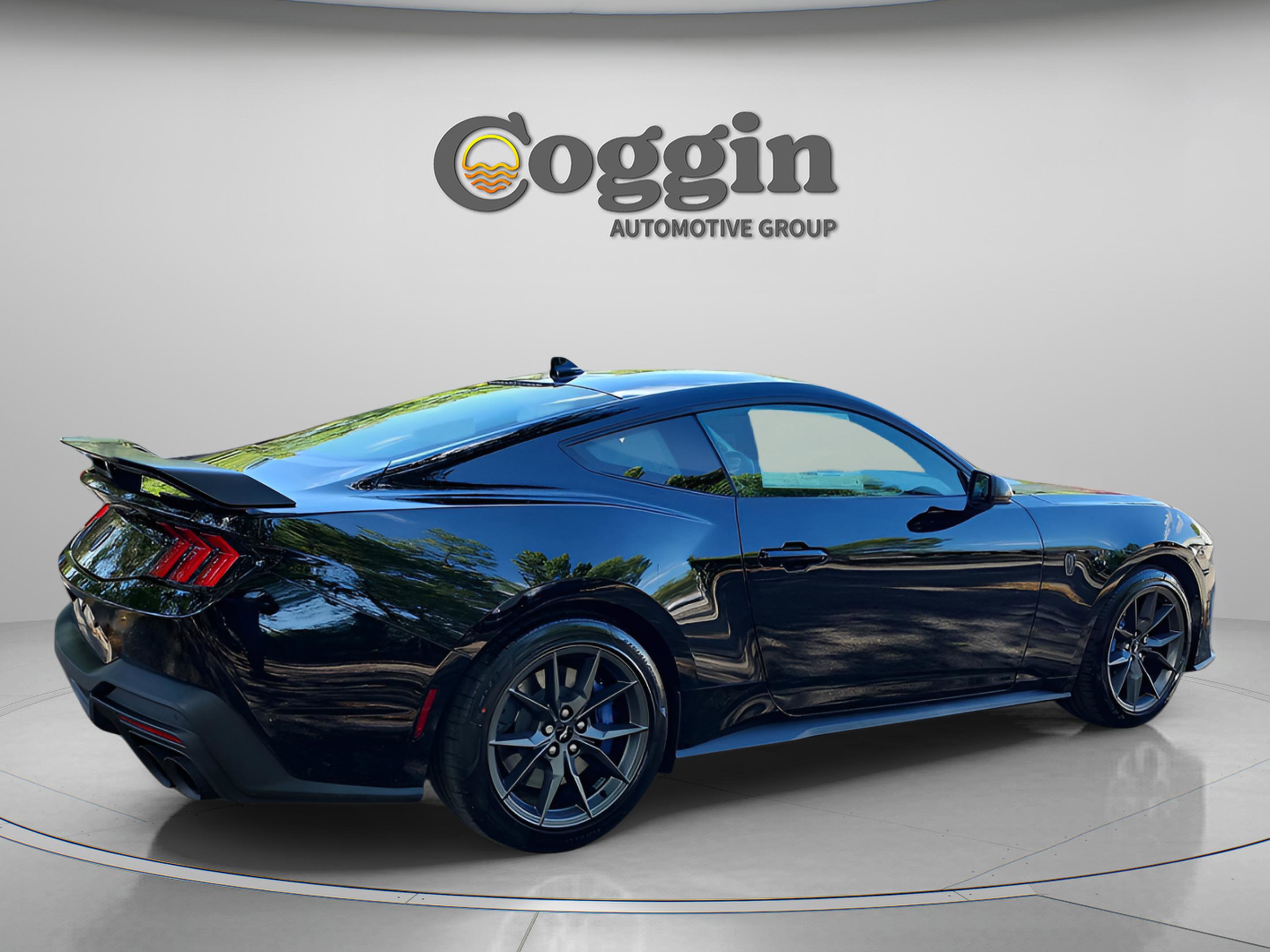 New 2025 Ford Mustang Dark Horse image 5