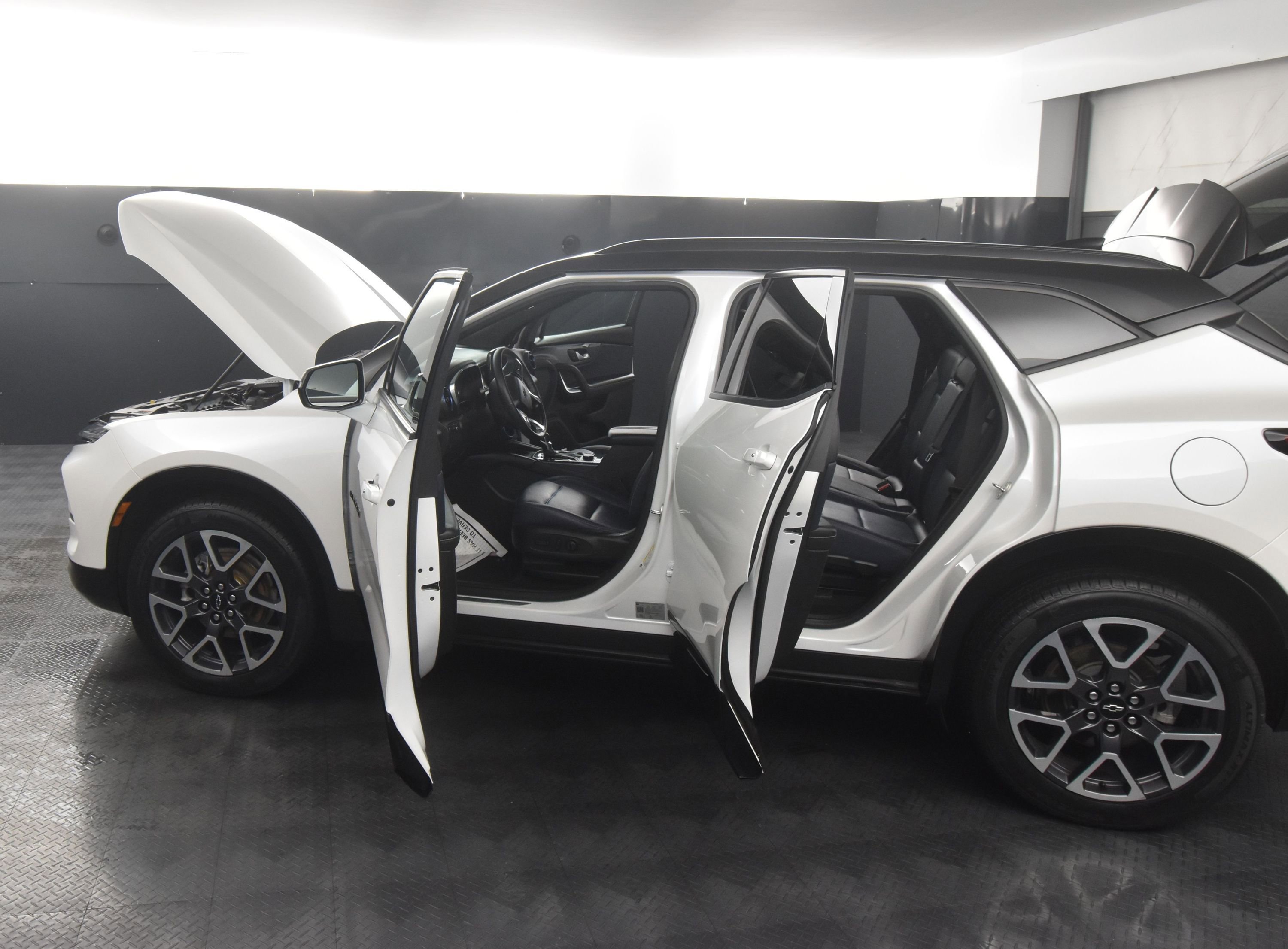 Used 2023 Chevrolet Blazer RS image 55