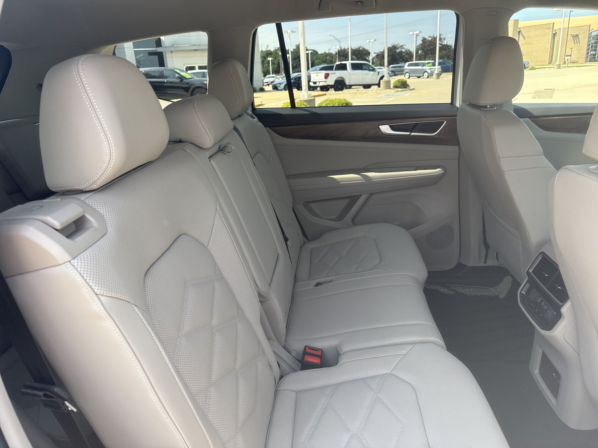 New 2026 Volkswagen Atlas SE AWD/4WD image 5
