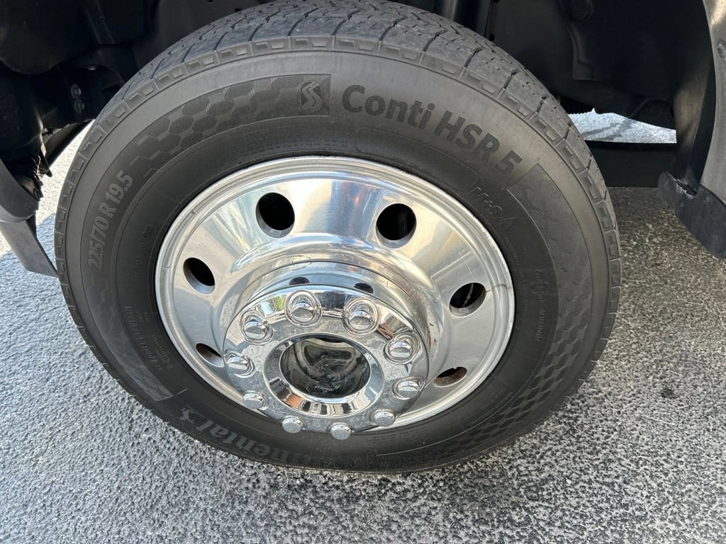 Used 2019 Ford F450 Platinum w/ Platinum Ultimate Package AWD/4WD image 52