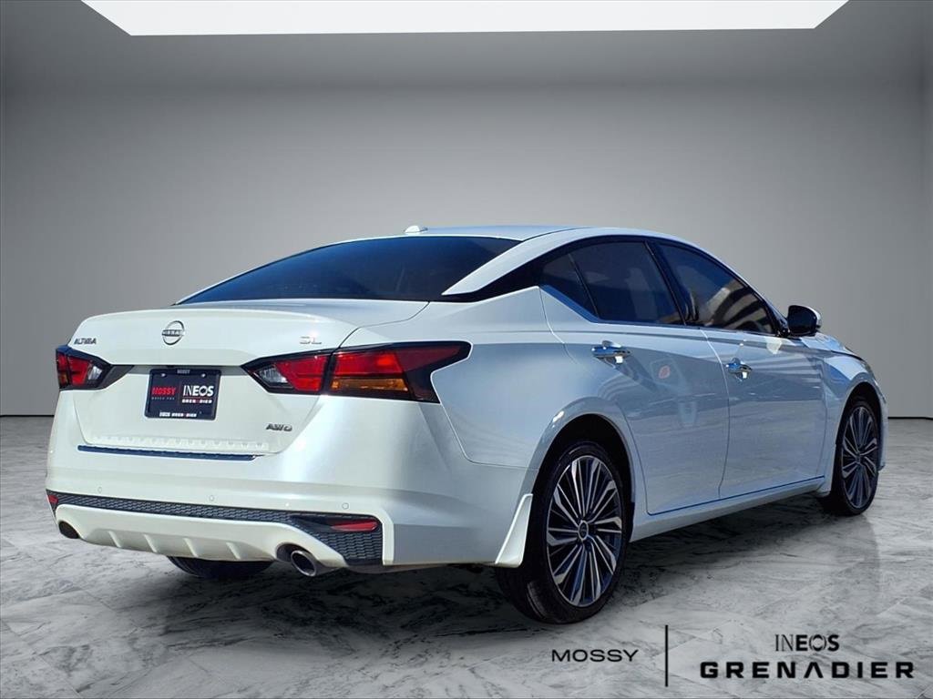 Used 2023 Nissan Altima 2.5 SL image 7