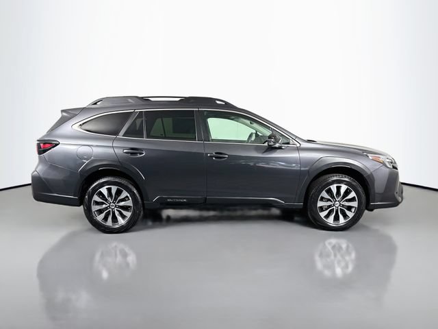 Used 2023 Subaru Outback Limited AWD/4WD image 9