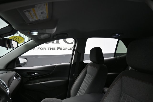Used 2024 Chevrolet Equinox LT w/ LPO, Cargo Package FWD image 18