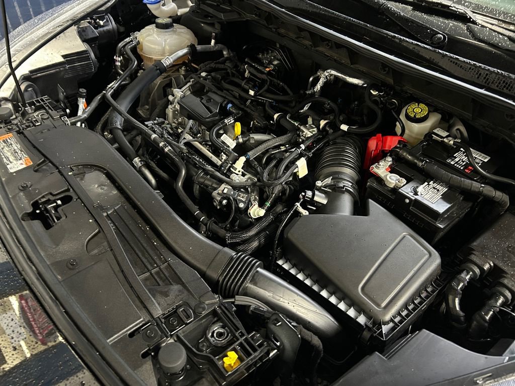 Used 2022 Ford Escape SEL image 30