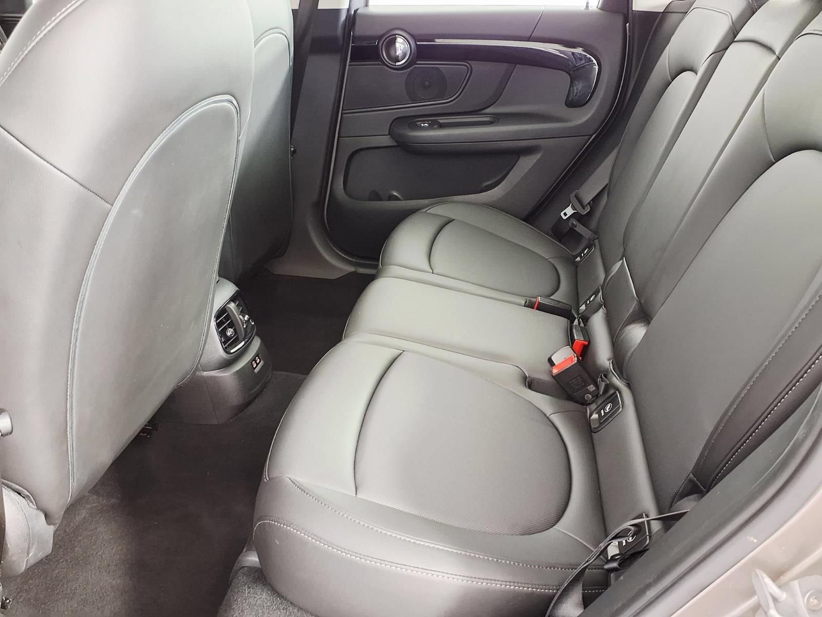 Used 2019 MINI Cooper Countryman w/ Storage Package FWD image 9