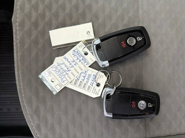 Used 2022 Ford Escape SE image 28