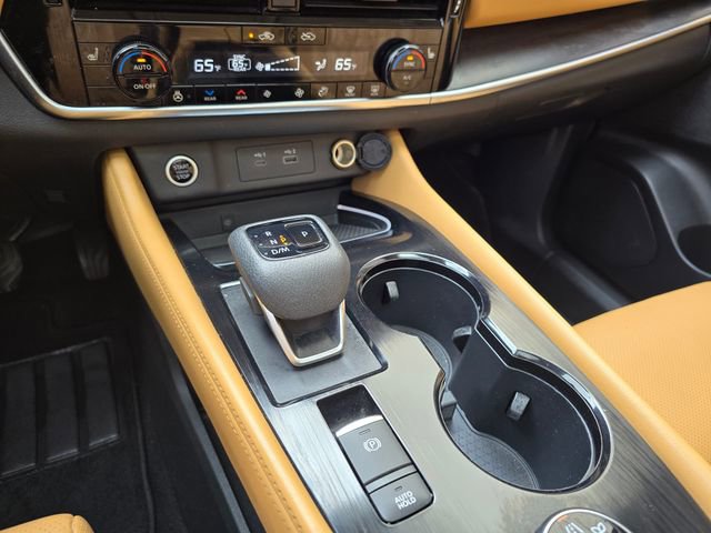 Used 2021 Nissan Rogue Platinum image 48