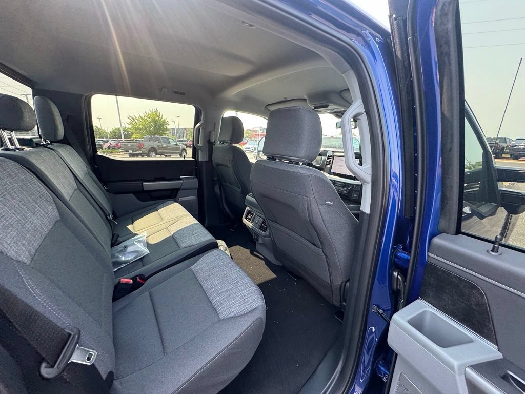 New 2026 Ford F350 XLT w/ XLT Premium Package AWD/4WD image 17
