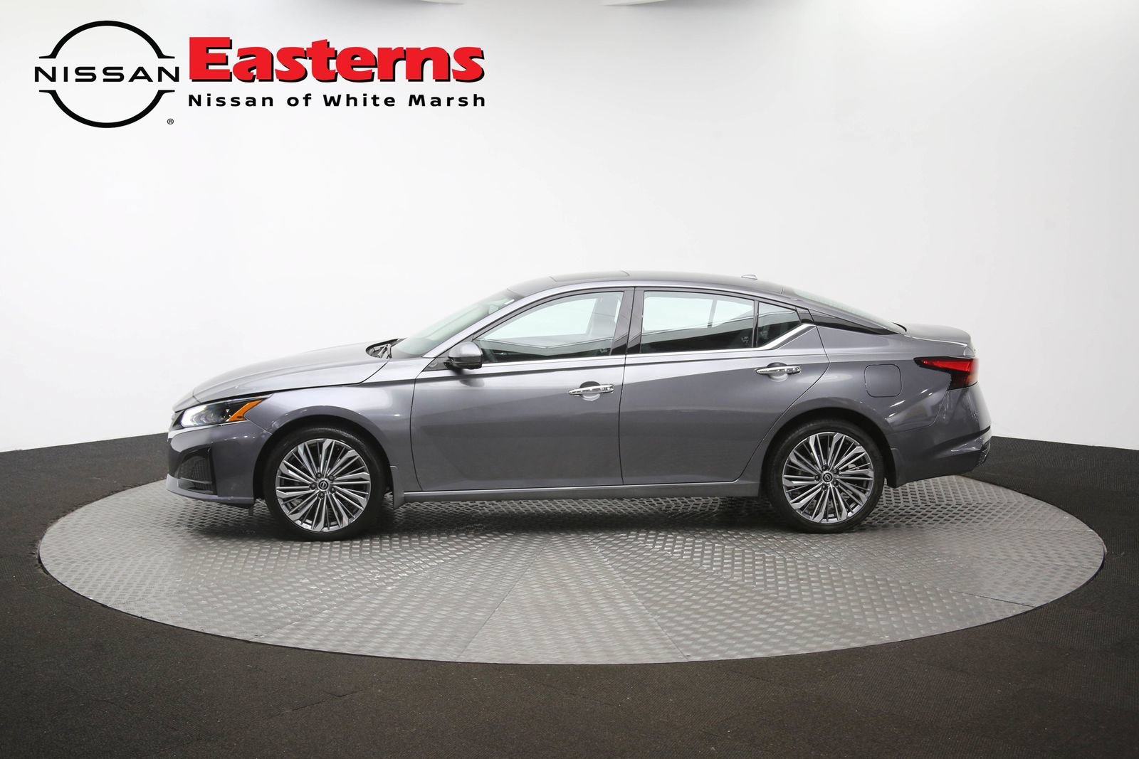 Used 2024 Nissan Altima 2.5 SL AWD/4WD image 59