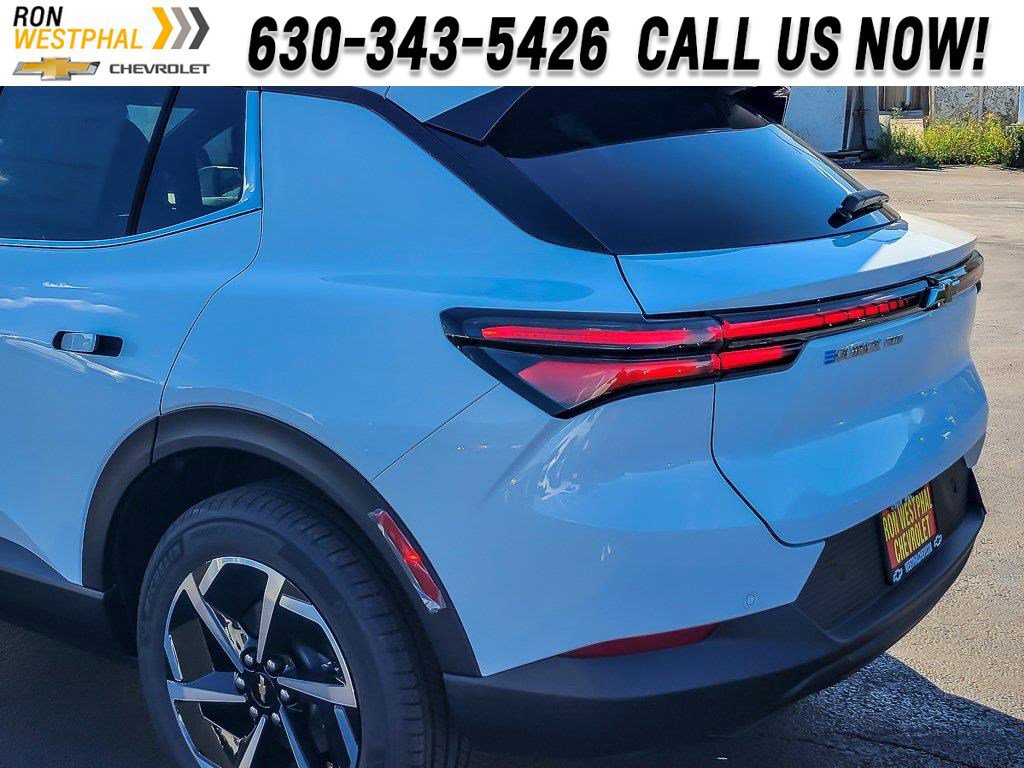 New 2026 Chevrolet Equinox EV LT image 6