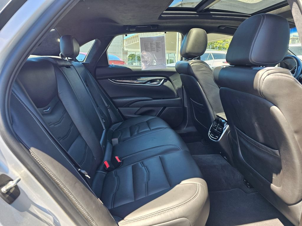 Used 2018 Cadillac XTS Platinum AWD/4WD image 12