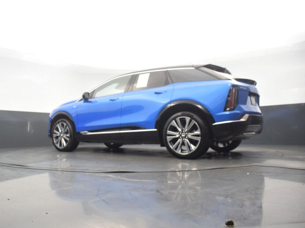 Certified 2025 Cadillac Optiq Luxury 2 AWD/4WD image 51