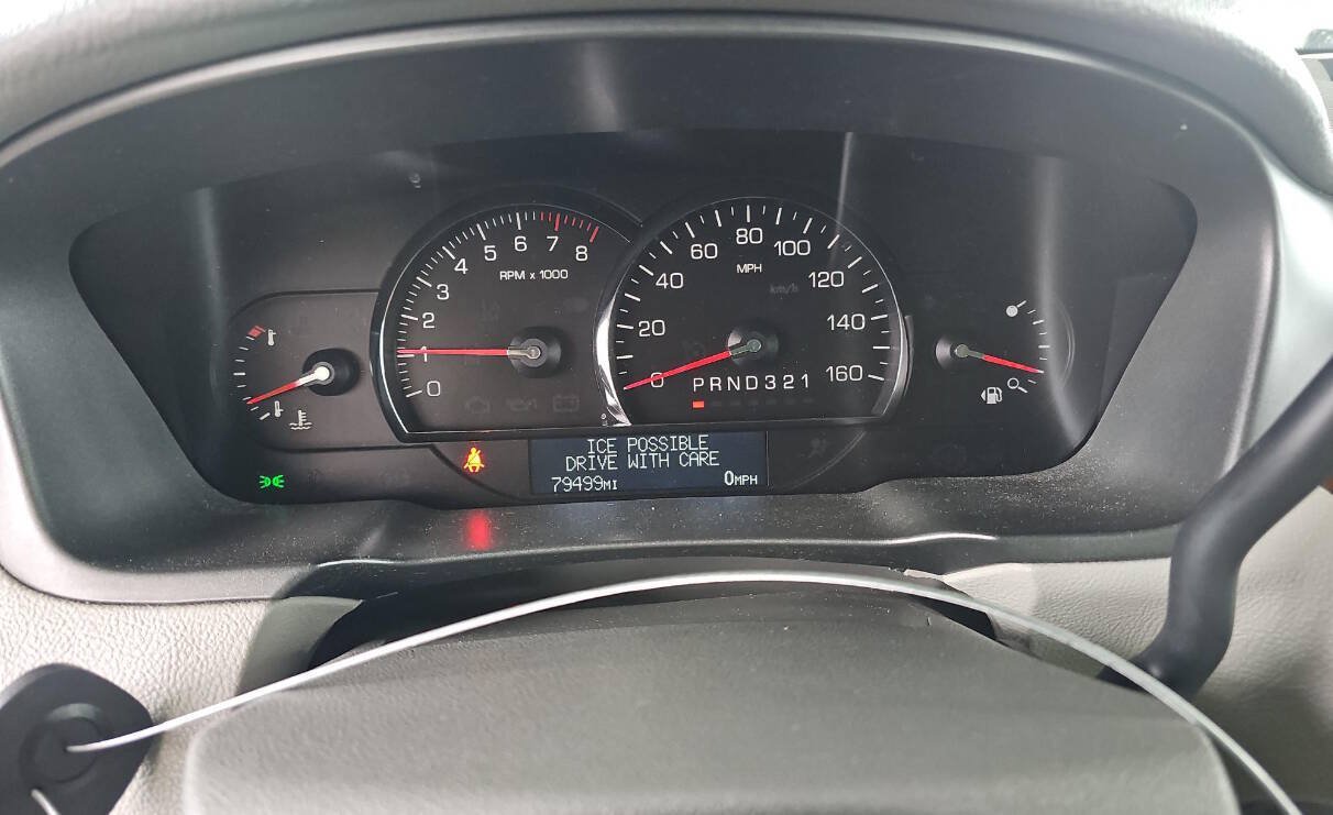 Used 2009 Cadillac DTS FWD image 9