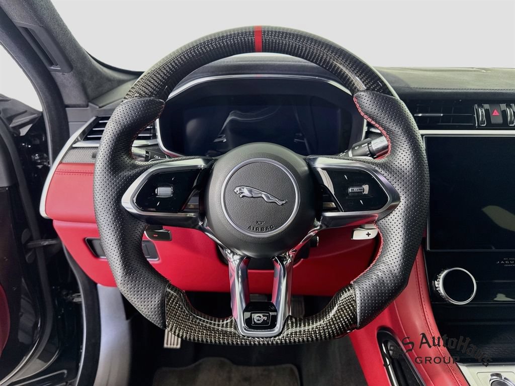 Used 2022 Jaguar F-PACE SVR AWD/4WD image 12