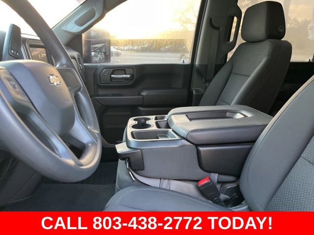 Used 2022 Chevrolet Silverado 2500 Custom w/ Custom Convenience Package image 9