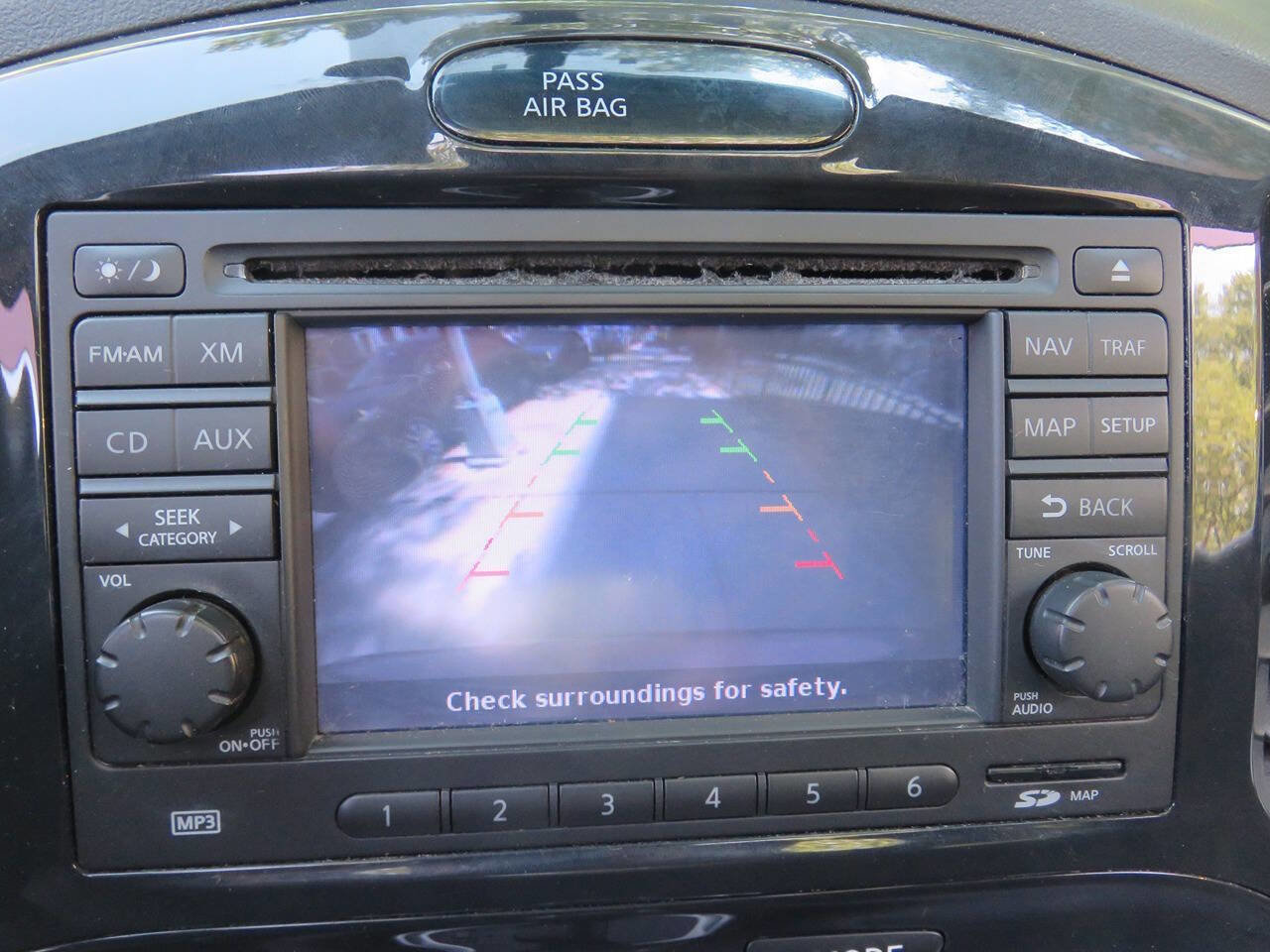 Used 2011 Nissan Juke SL AWD/4WD image 18