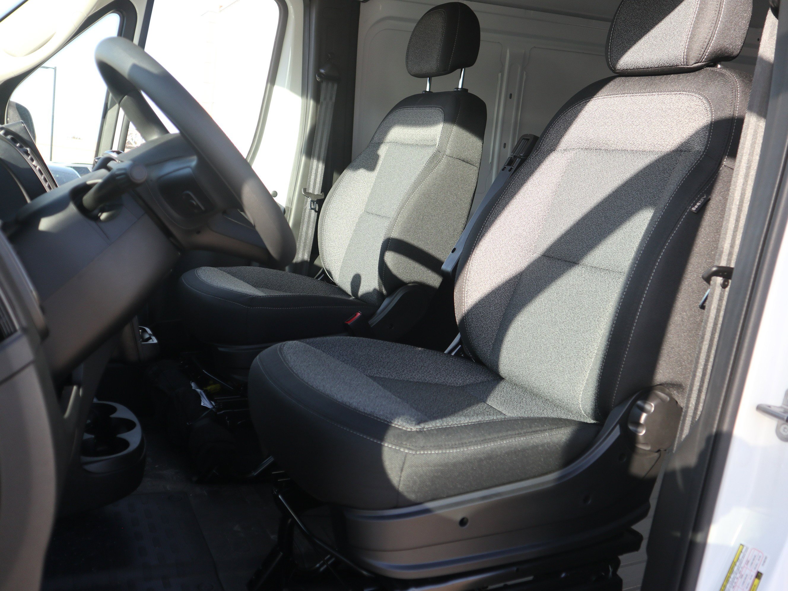 New 2026 RAM ProMaster 2500 w/ Convenience Group image 22