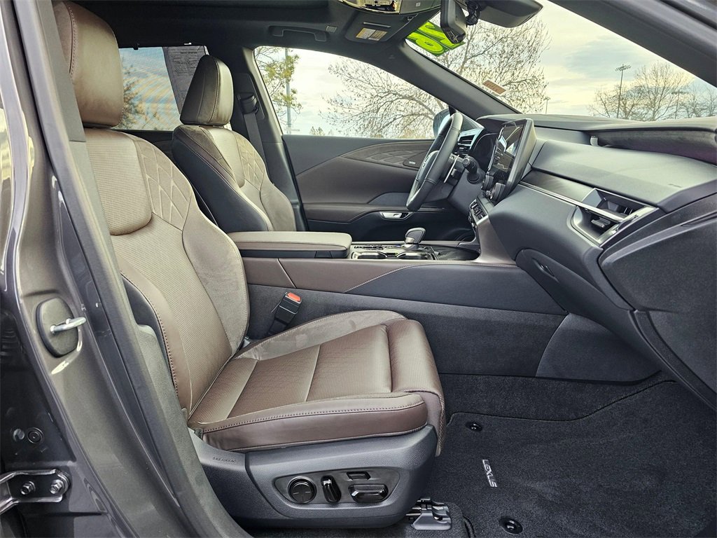 Used 2026 Lexus RX 350 Luxury w/ Convenience Package image 19