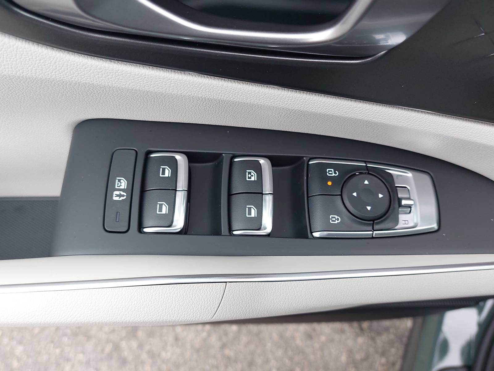 New 2026 Kia Sorento EX w/ EX Premium Package FWD image 27