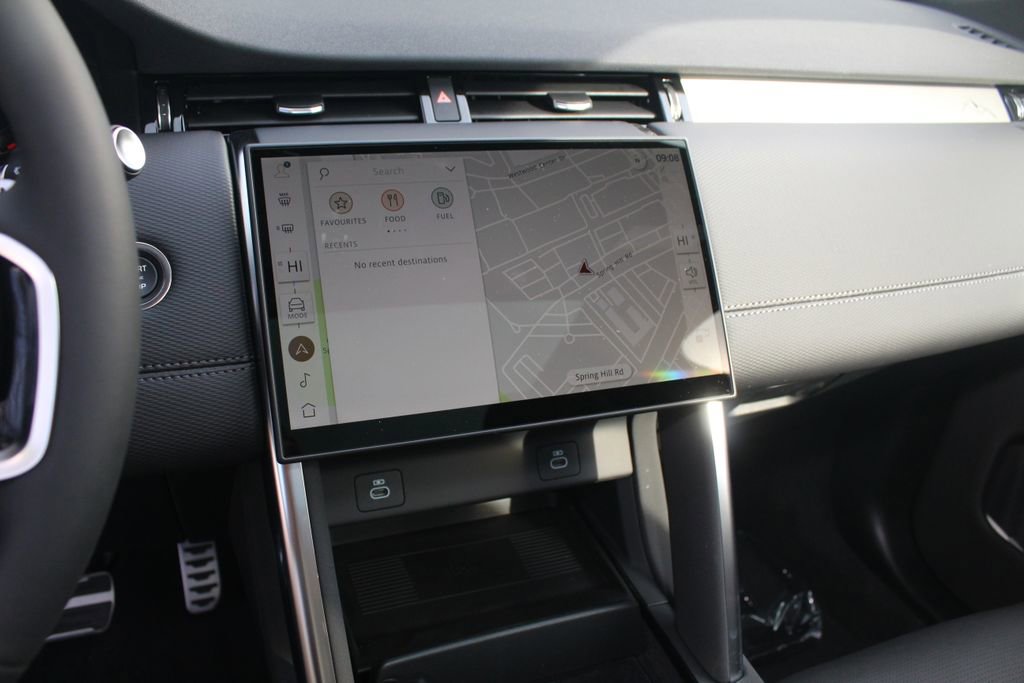 New 2026 Land Rover Discovery Sport Landmark image 16