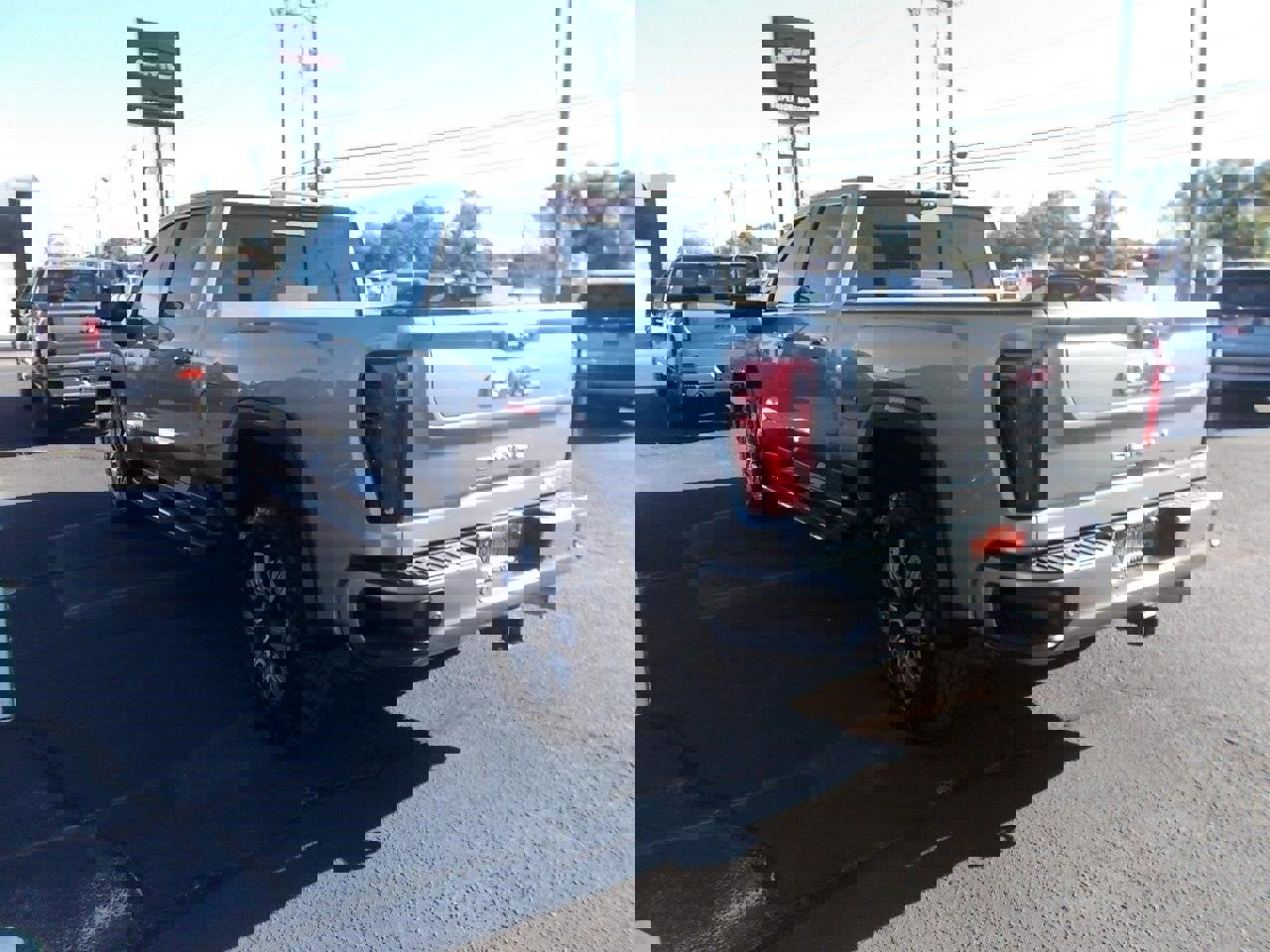 Used 2024 GMC Sierra 2500 Denali w/ Denali Reserve Package image 5