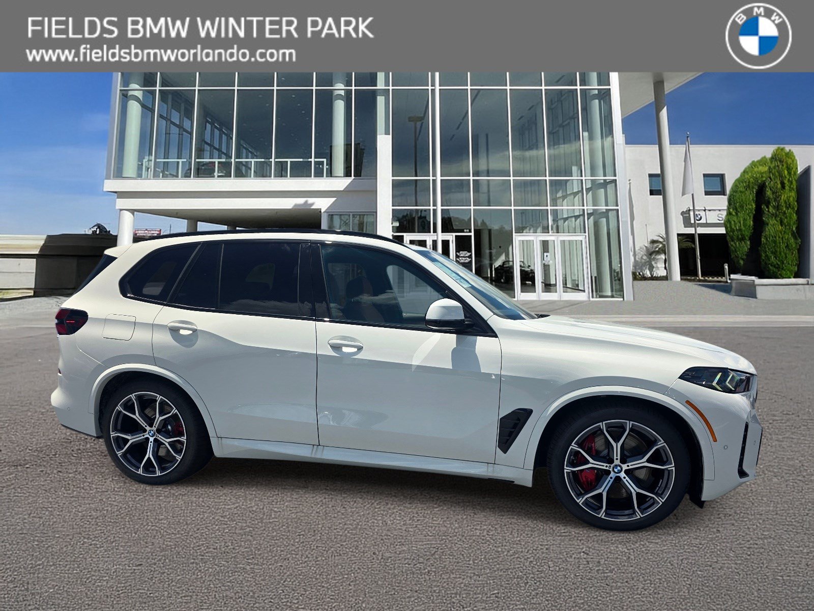 New 2026 BMW X5 xDrive50e w/ M Sport Package AWD/4WD image 1