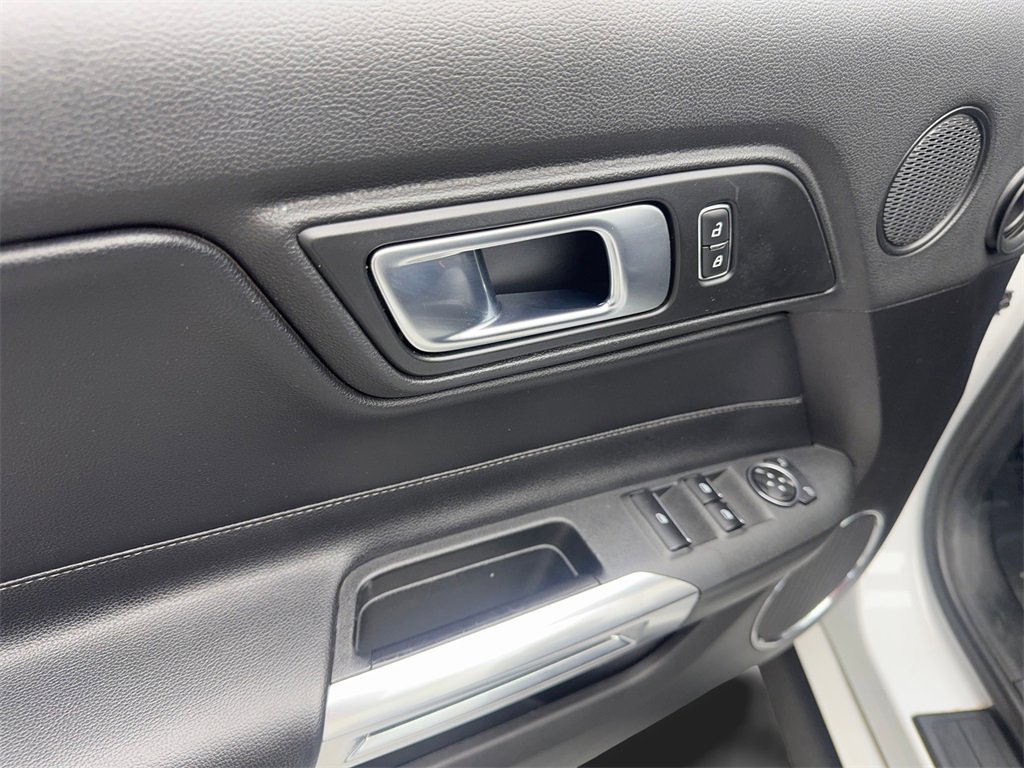 Used 2022 Ford Mustang Premium image 37