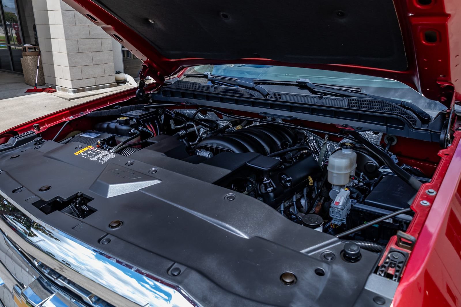 Used 2018 Chevrolet Silverado 1500 LTZ w/ Sport Package AWD/4WD image 38