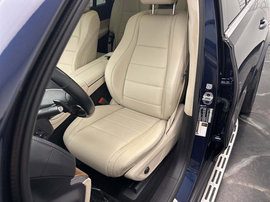 Used 2022 Mercedes-Benz GLS 450 4MATIC image 16