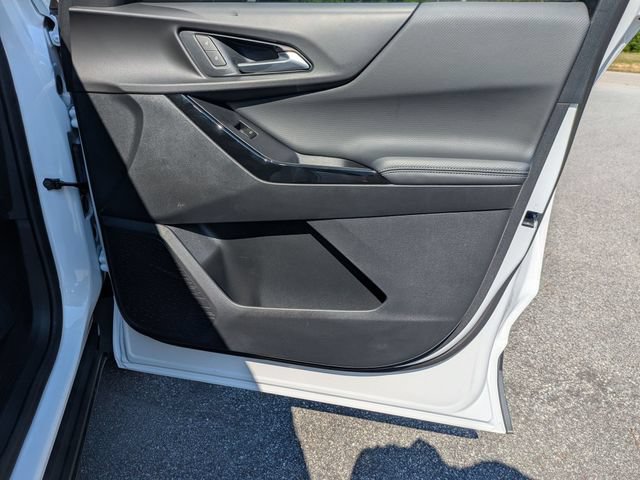 New 2026 Chevrolet Equinox LT w/ Safety and Technology Package FWD image 35