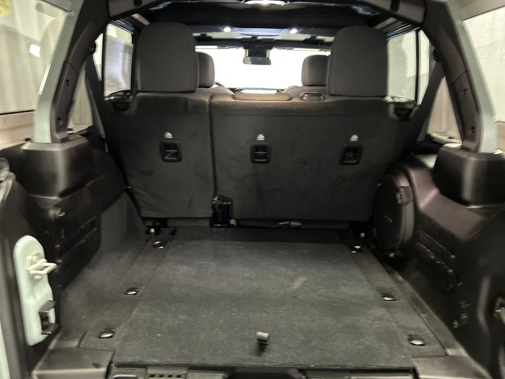Used 2024 Jeep Wrangler Unlimited Sport AWD/4WD image 24
