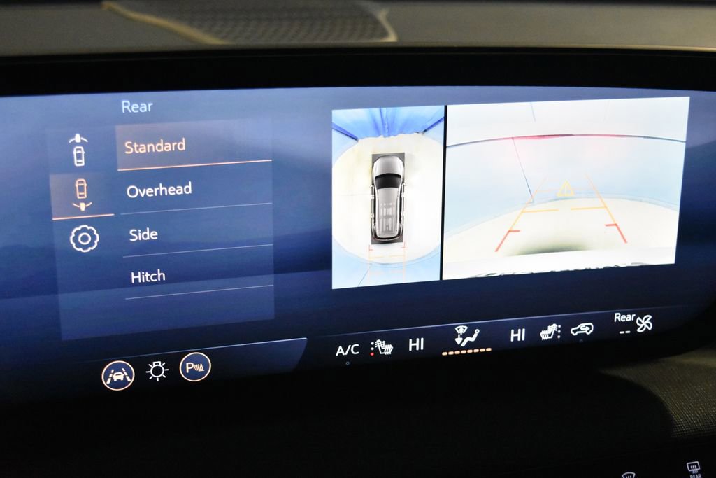 Used 2025 Buick Enclave Preferred w/ Power Package image 13