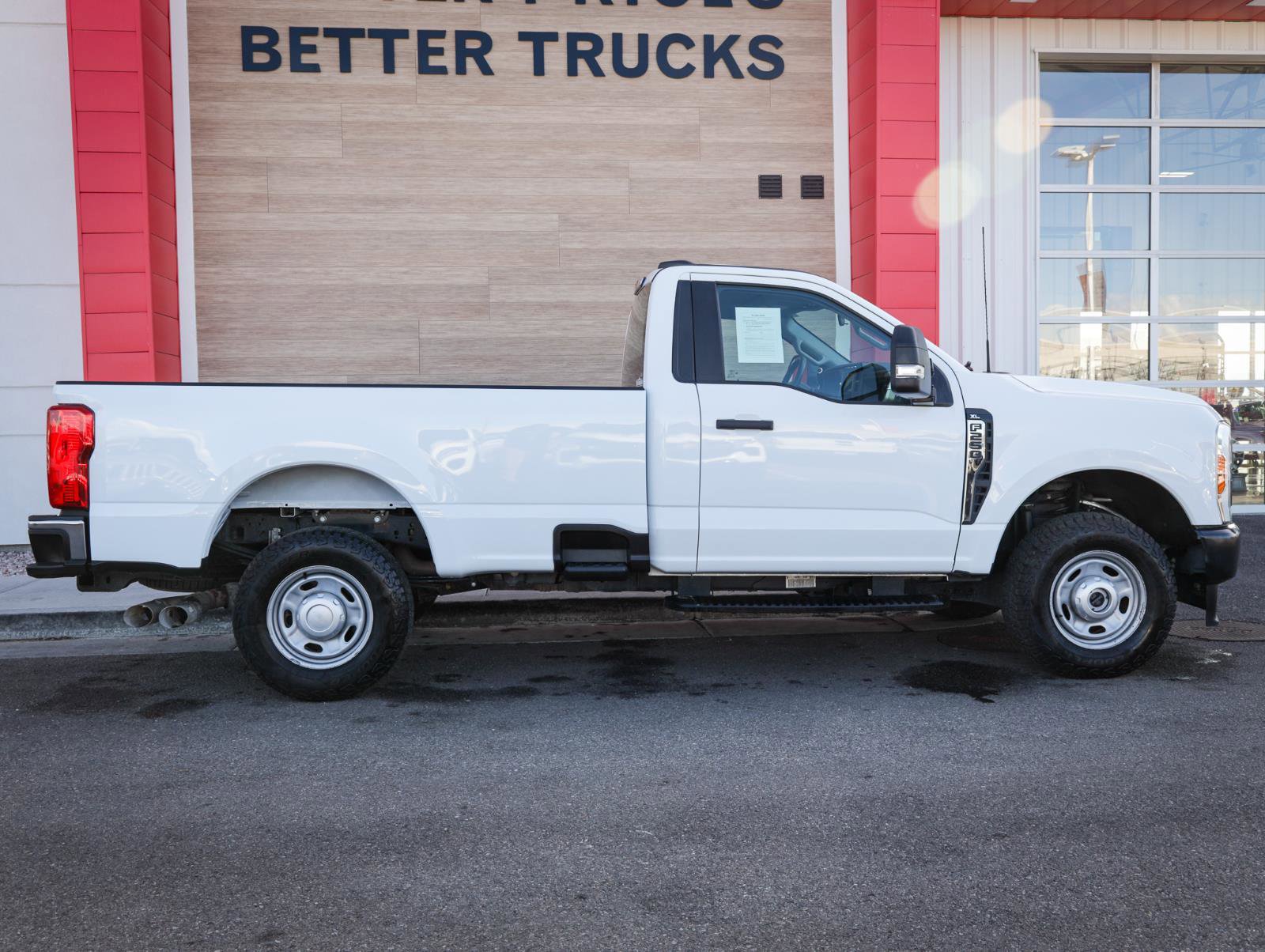 Used 2024 Ford F250 XL image 2