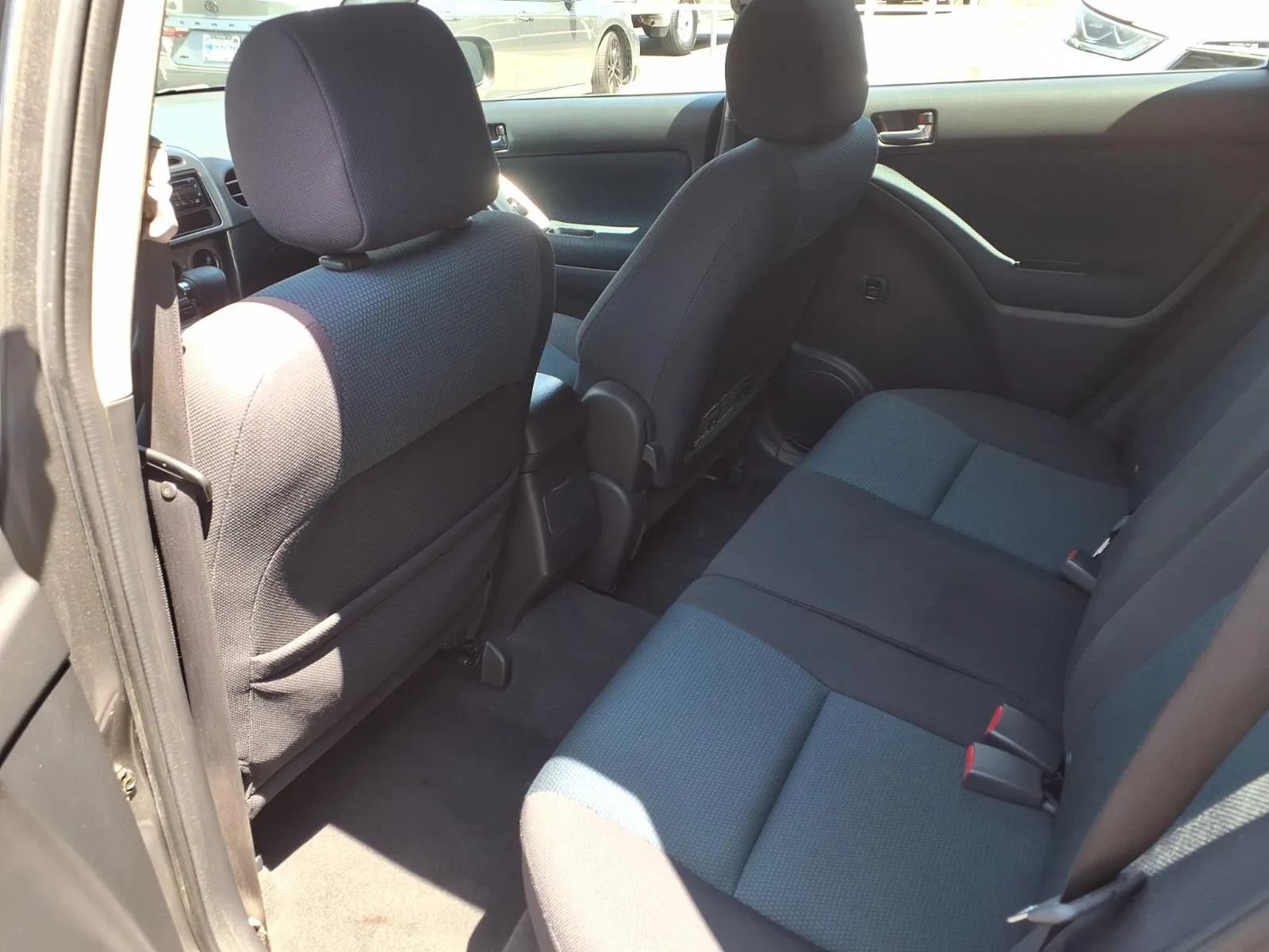 Used 2005 Toyota Matrix XR FWD image 26
