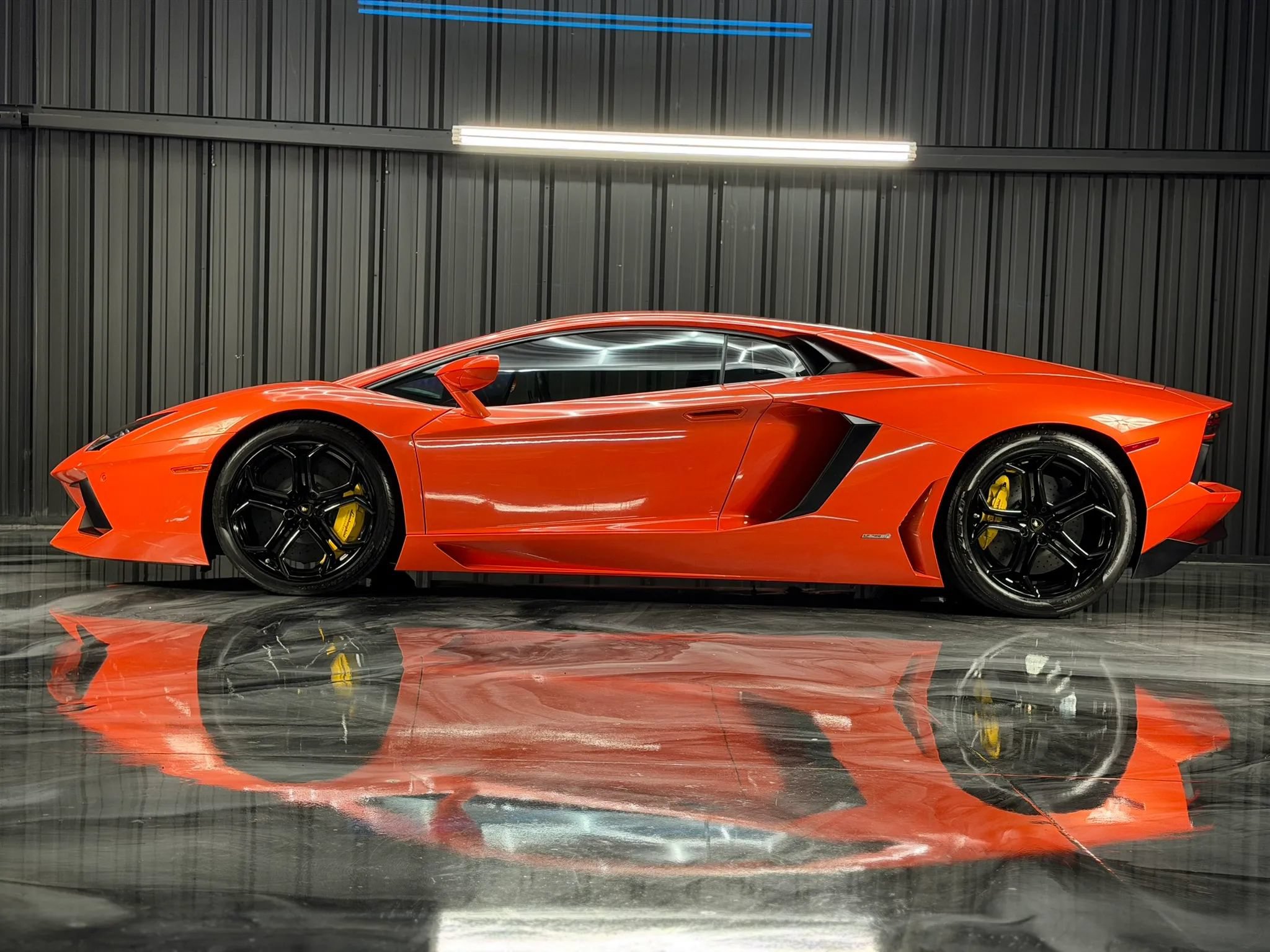 Used 2012 Lamborghini Aventador LP 700-4 AWD/4WD image 10