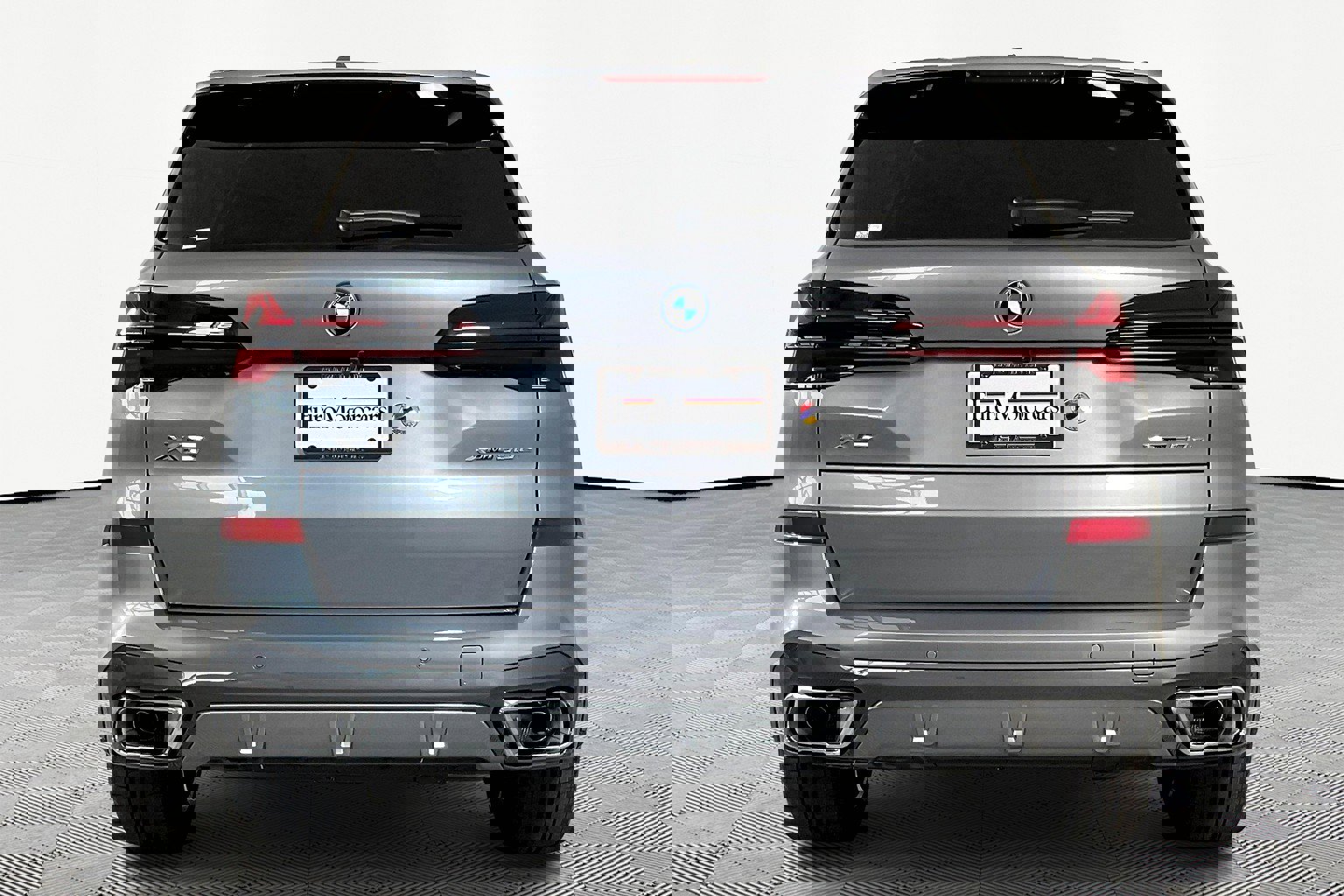 New 2026 BMW X5 xDrive50e image 7