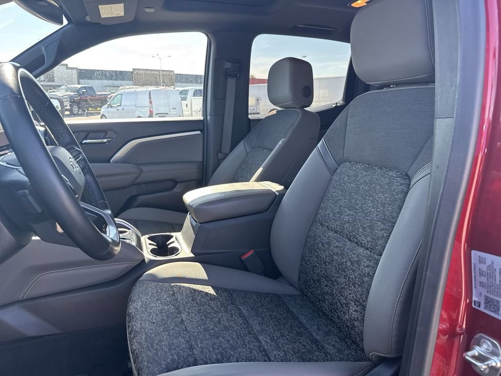 Used 2024 Chevrolet Colorado ZR2 AWD/4WD image 21