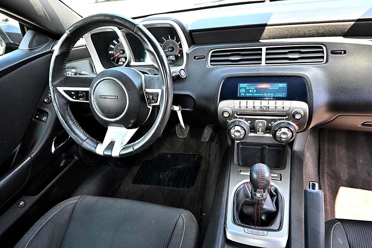 Used 2010 Chevrolet Camaro LT w/ RS Package RWD image 10