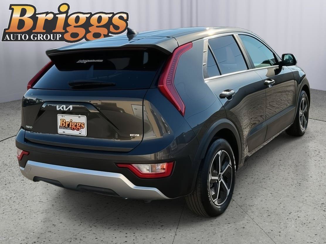 Certified 2025 Kia Niro LX FWD image 5