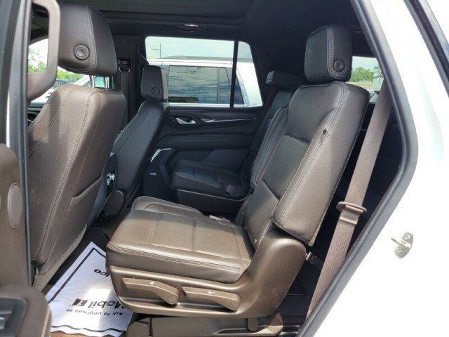 Used 2021 GMC Yukon Denali w/ Denali Premium Package image 31