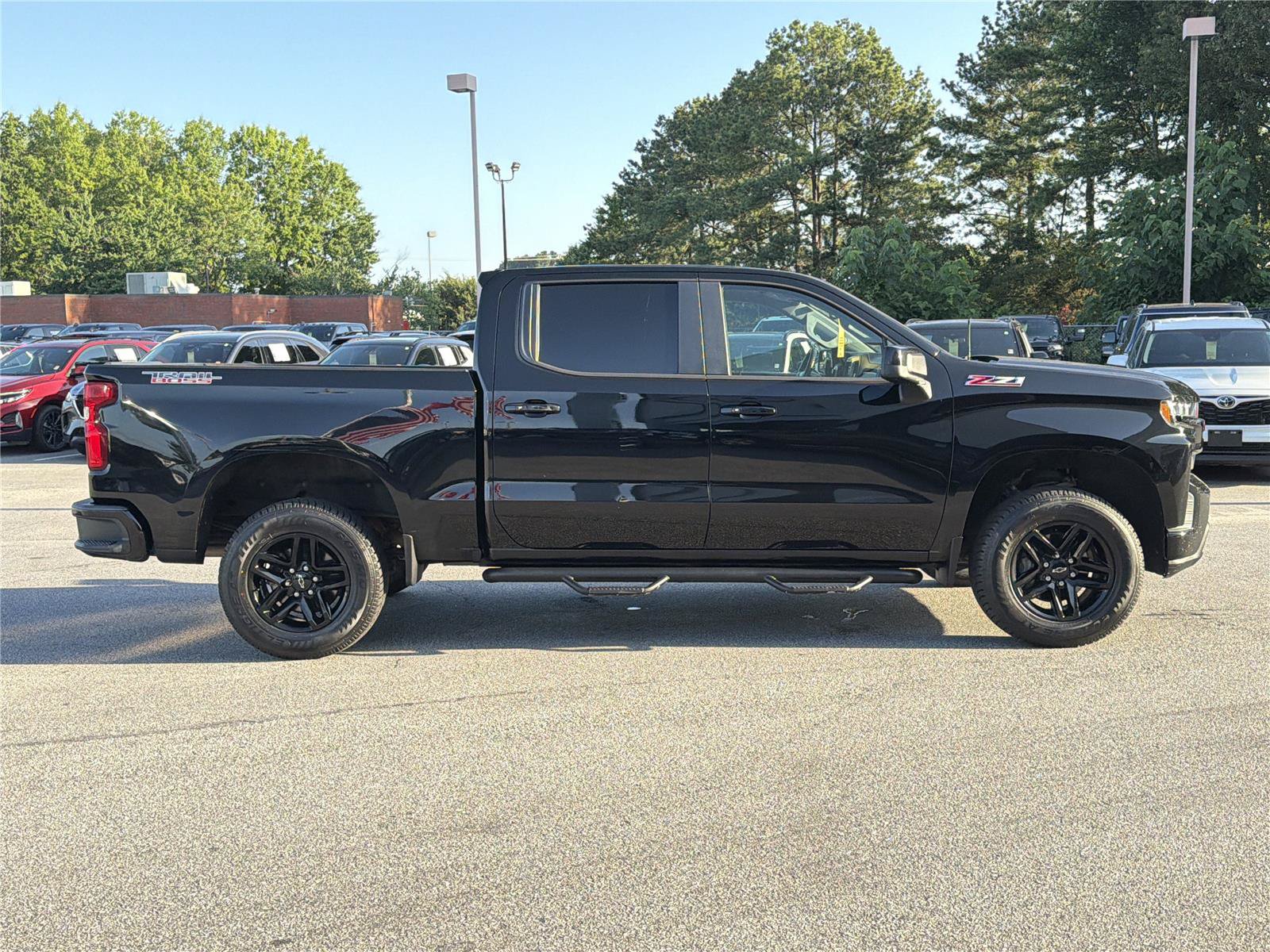 Used 2019 Chevrolet Silverado 1500 LT Trail Boss AWD/4WD image 4