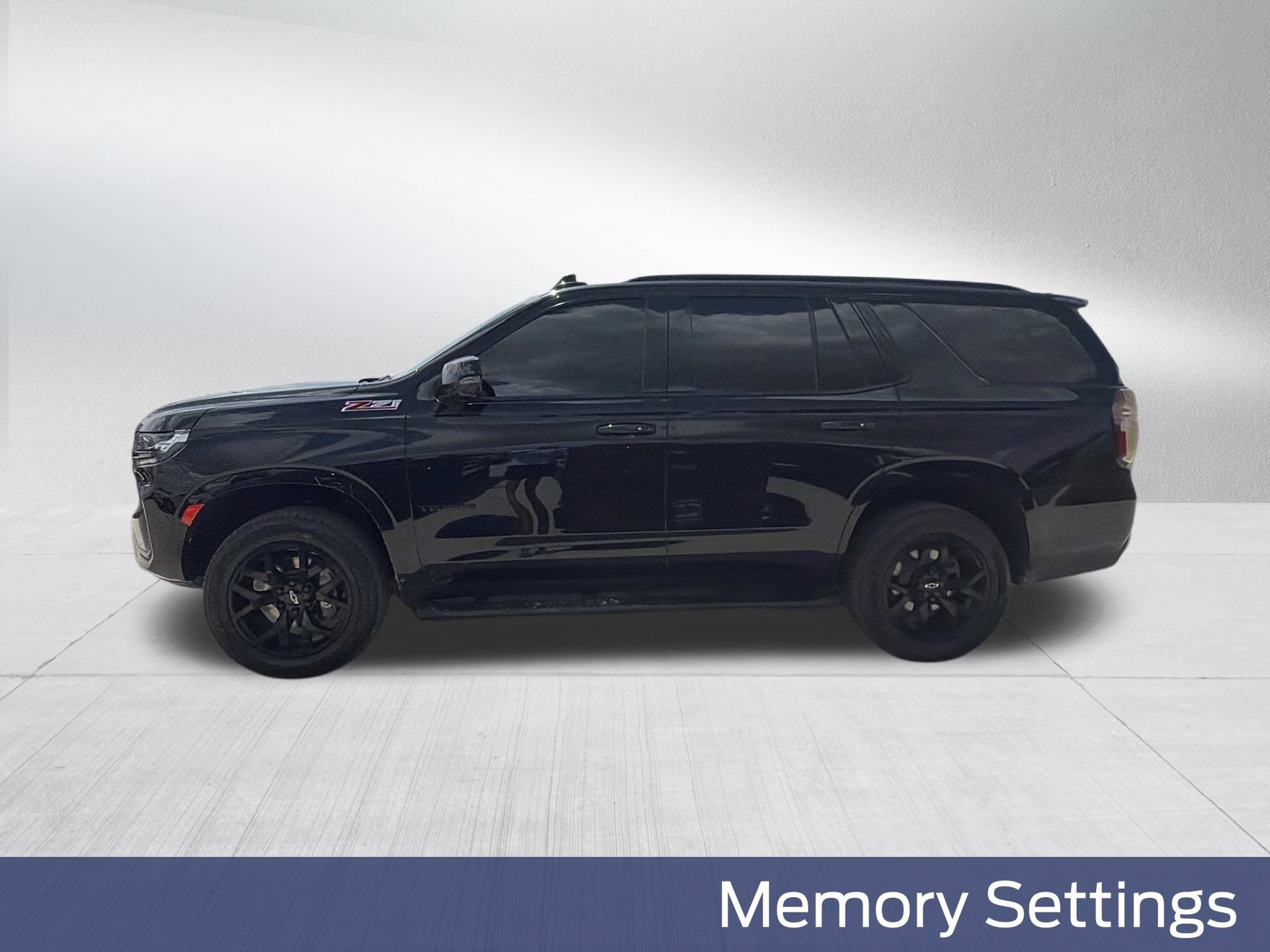 Used 2022 Chevrolet Tahoe Z71 w/ Luxury Package AWD/4WD image 12
