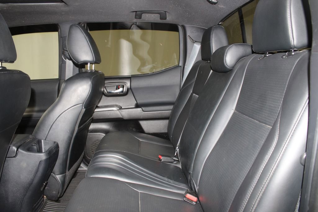 Used 2020 Toyota Tacoma TRD Off-Road w/ TRD Premium Off Road Package image 22