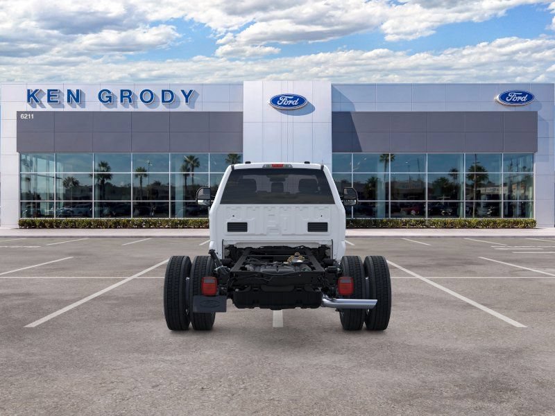 New 2026 Ford F550 4x4 Regular Cab Super Duty image 5